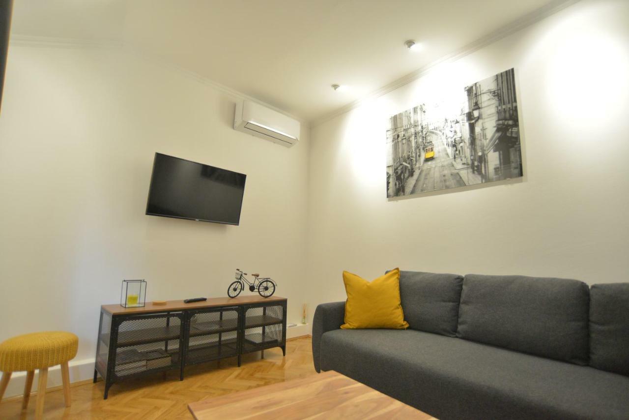 Lena Apartment *