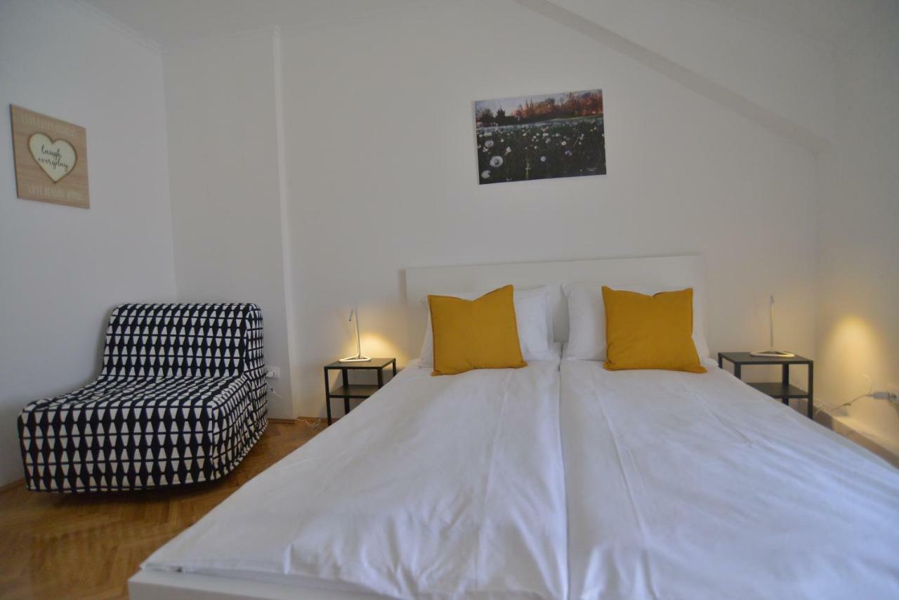 Apartment Lena Dakovo